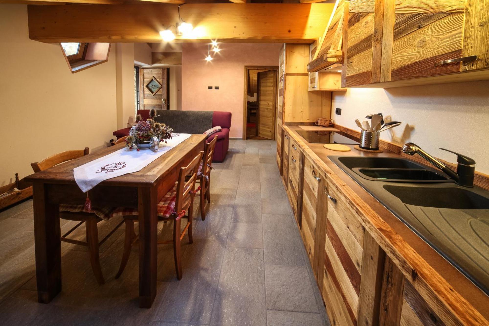 Souvenir De Tsaneli Apartman Roisan Kültér fotó