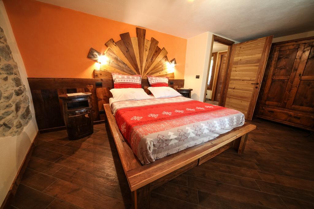 Souvenir De Tsaneli Apartman Roisan Szoba fotó